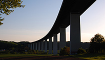 Br&Atilde;&frac14;cke